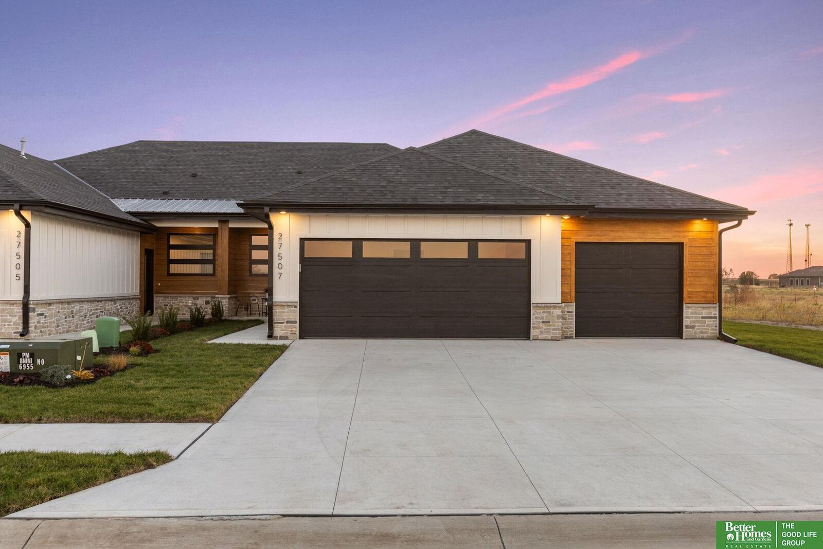 Property Photo:  27507 Heron Street  NE 68064 