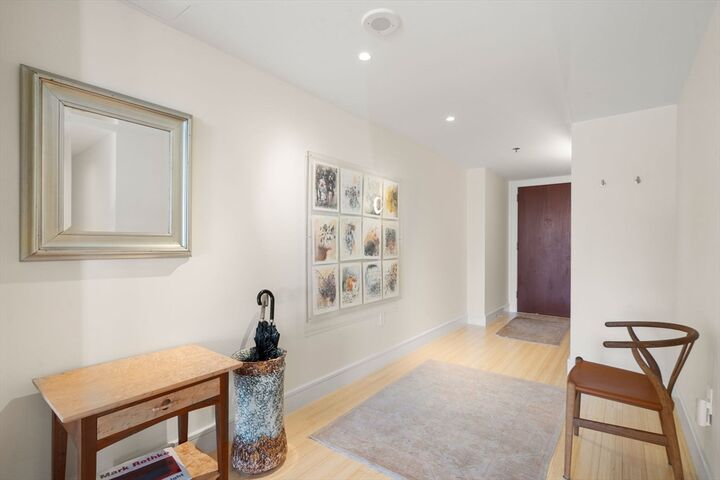 Property Photo:  75-83 Cambridge Pkwy Unit E509  MA 02142 