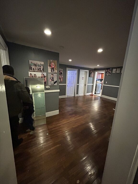 Property Photo:  733 Pleasant St 1  MA 01542 