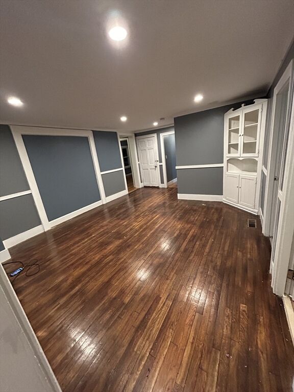 Property Photo: 733 Pleasant St 1 MA 01542