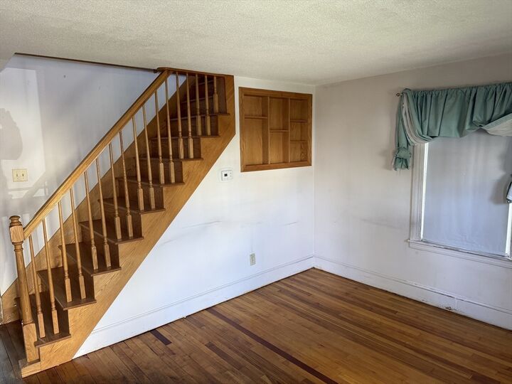 Property Photo: 17 Royal St MA 01030