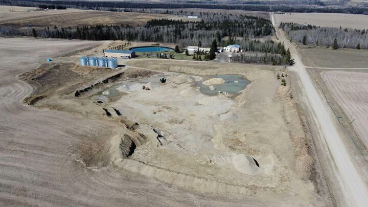 Property Photo:  5035 Township Road 334  AB T0M 1X0 