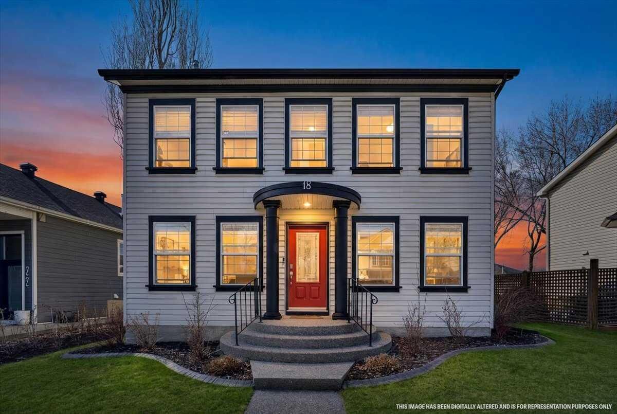 Property Photo: 18 Inverness Rise SE AB T2Z 2X2