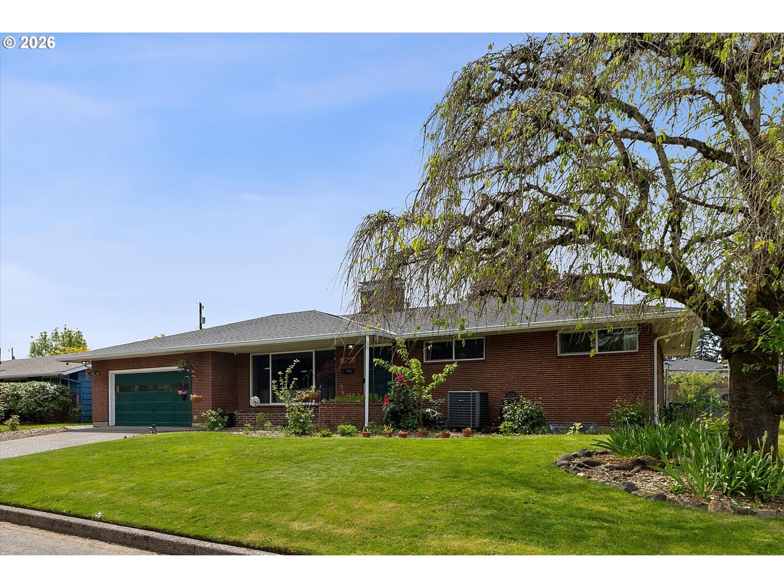 Property Photo:  7567 Delaware Ln  WA 98664 