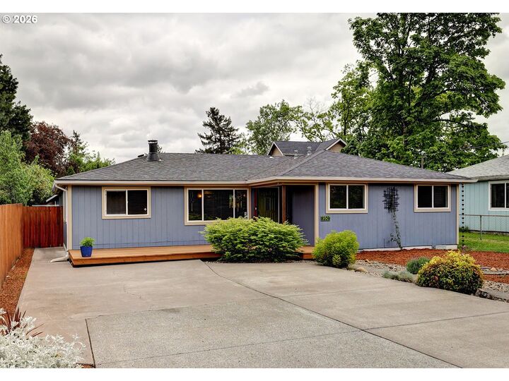 Property Photo:  8106 SE 67th Ave  OR 97206 