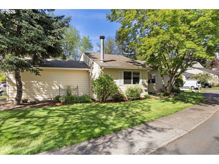 Property Photo:  9305 SW Brooks Bend Pl  OR 97223 