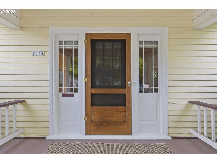 Property Photo:  2014 NE 38th Ave  OR 97212 