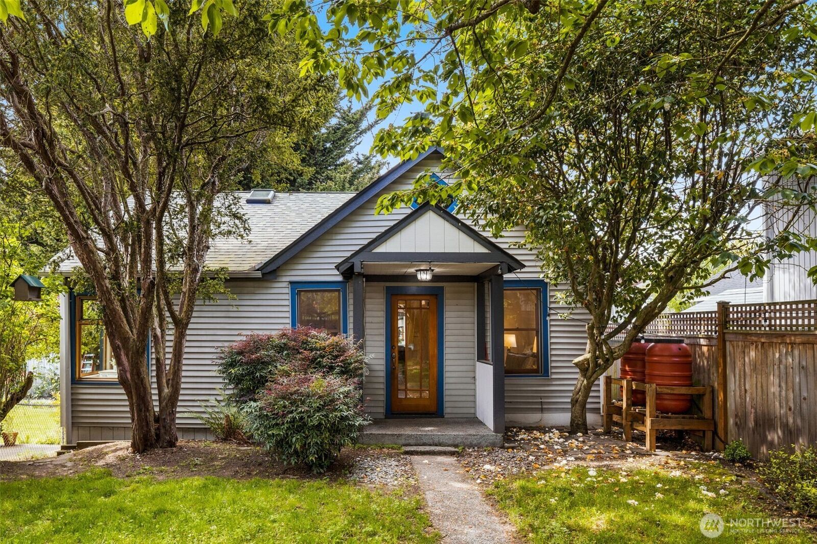 Property Photo:  6241  6th Avenue NW  WA 98107 