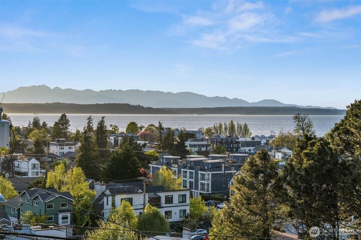 Property Photo: 3310 59th Avenue SW A WA 98116