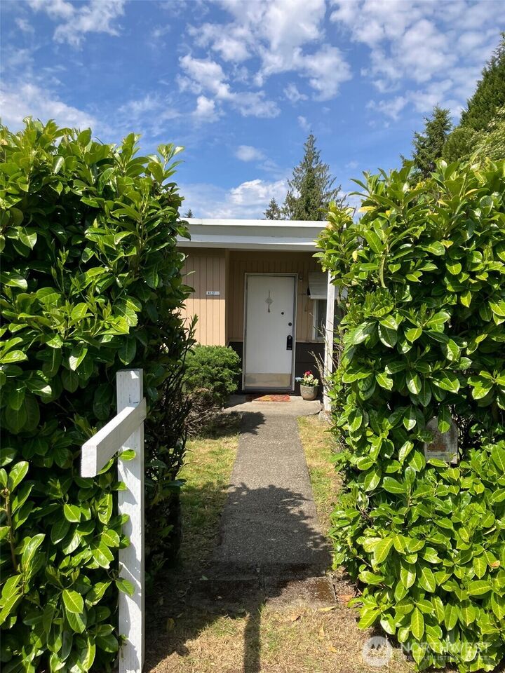 Property Photo: 4127 SE Lovell Street WA 98366