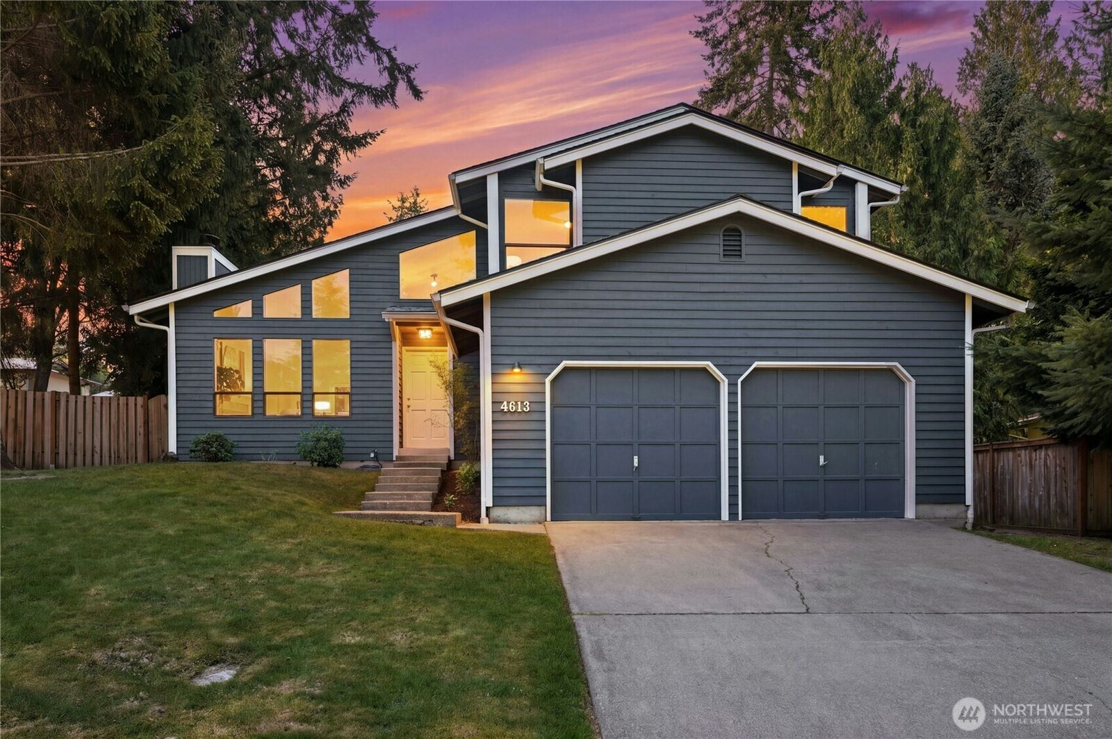 Property Photo:  4613 SW 316th Place  WA 98023 