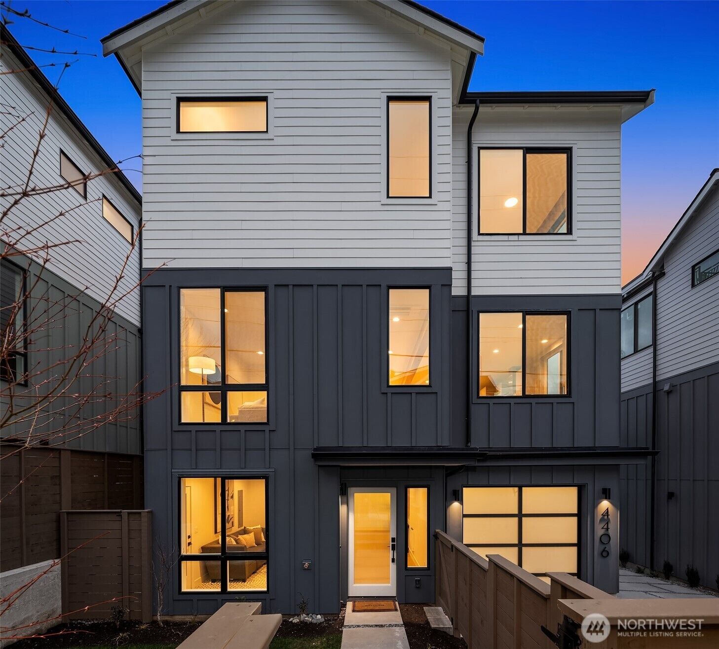 Property Photo:  4406  1st Avenue NE  WA 98105 