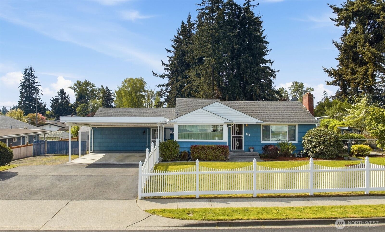 Property Photo:  614 E 84th Street  WA 98445 
