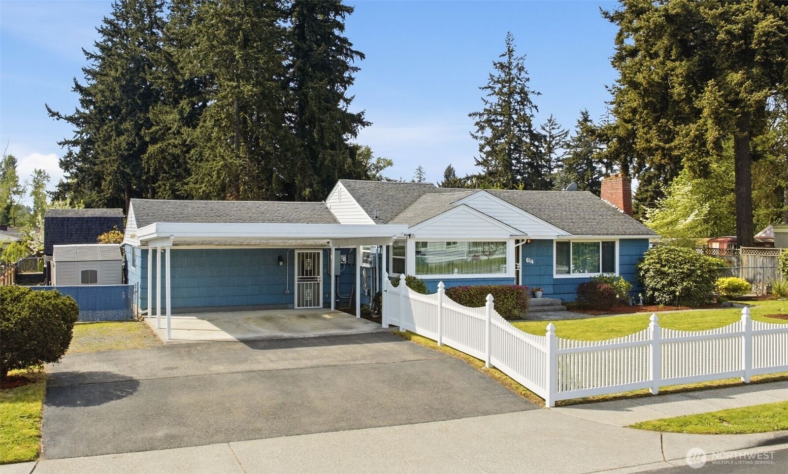 Property Photo:  614 E 84th Street  WA 98445 