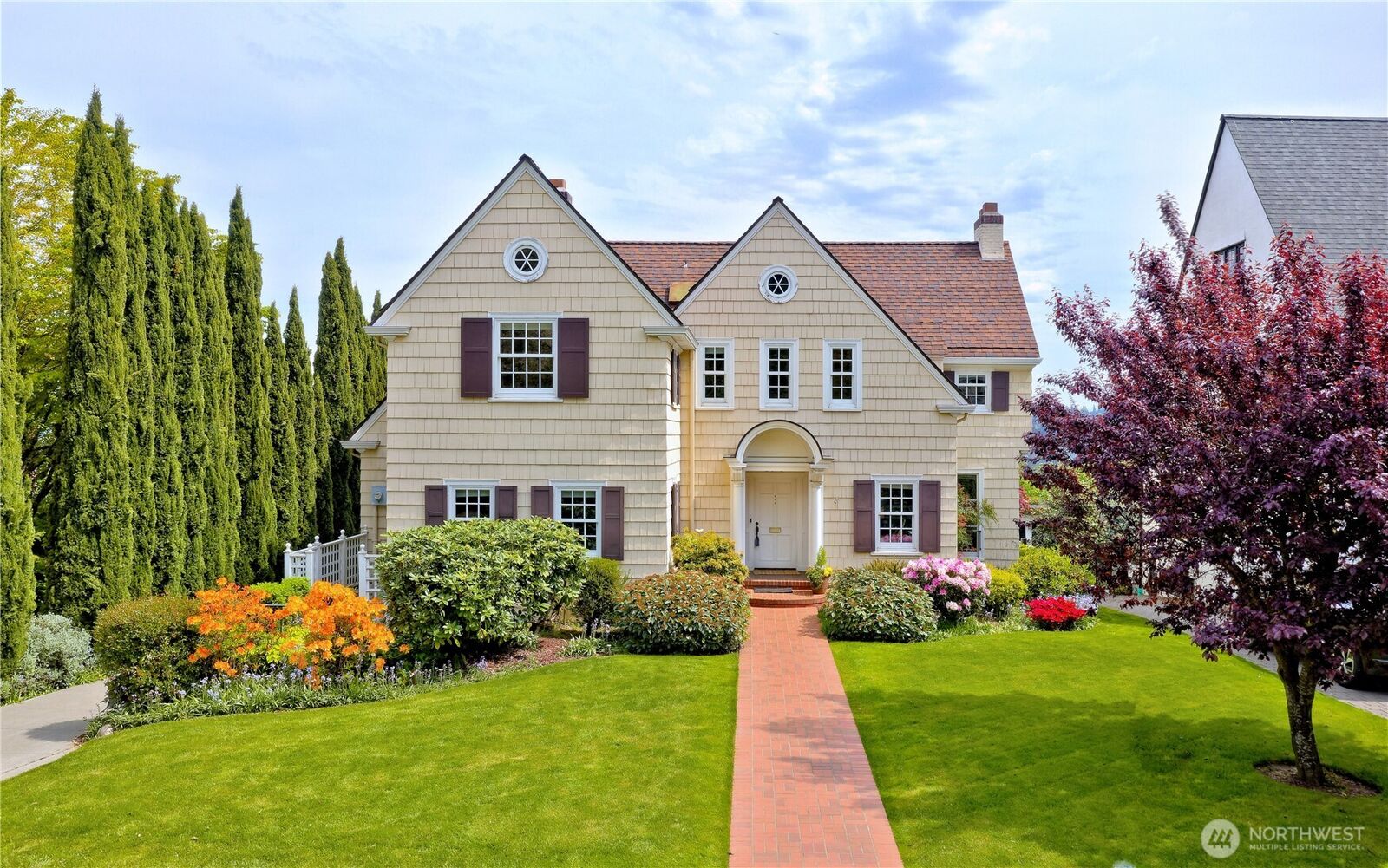 Property Photo:  3010  Cascadia Avenue S  WA 98144 