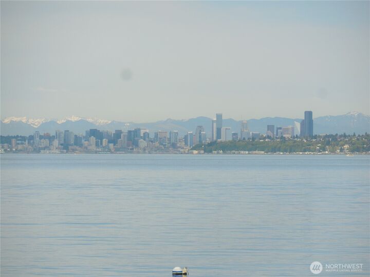 Property Photo:  1239  Colchester Drive E  WA 98366 