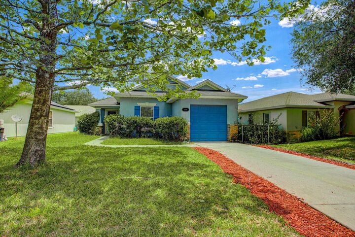 Property Photo:  108 Brays Island Ln  FL 32092 