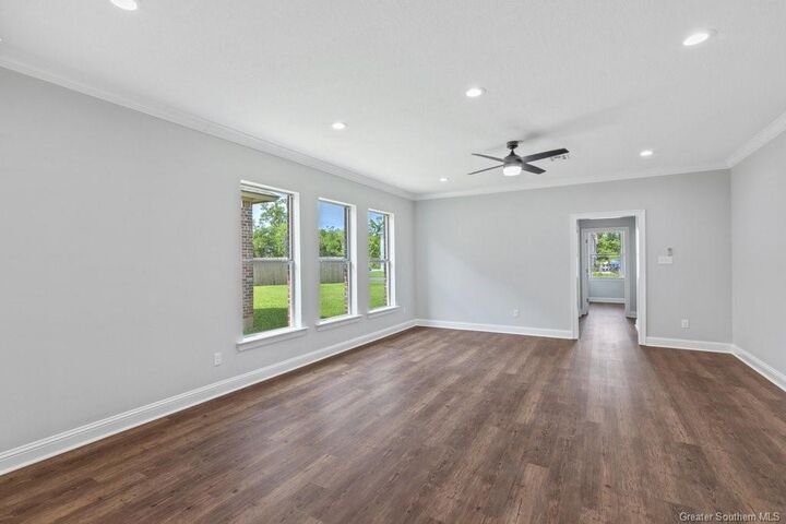 Property Photo:  548 Sheila Drive  LA 70663 