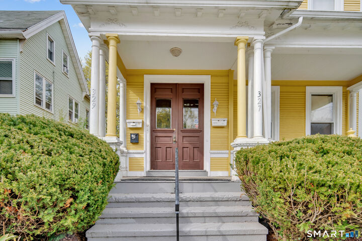 Property Photo:  327 Edgewood Avenue  CT 06515 