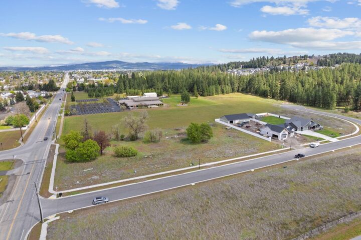 Property Photo:  15519 E 33rd Ct  WA 99037 