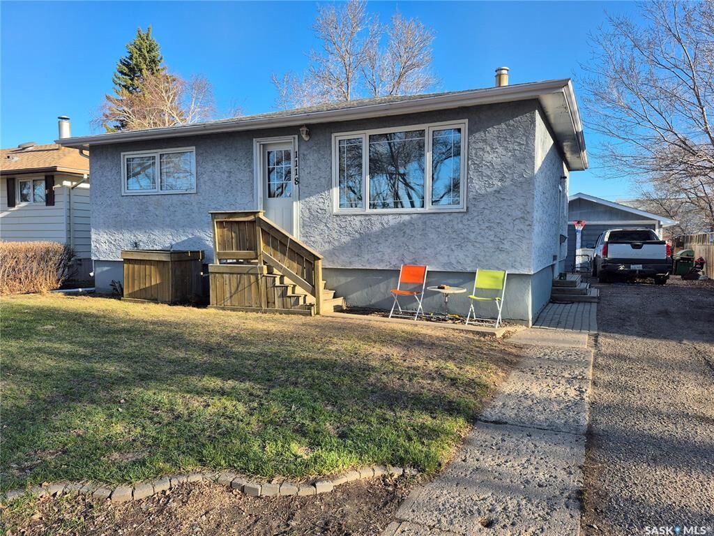 Property Photo: 1118 Park Avenue SK S4H 0K5