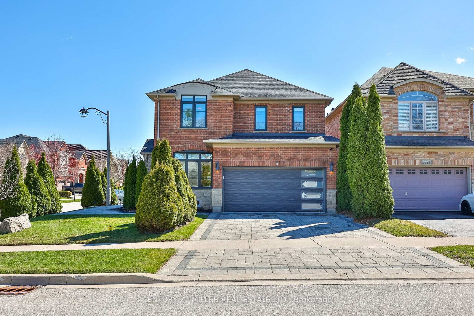 Property Photo:  2252 Dewsbury Drive  ON L6M 0A6 