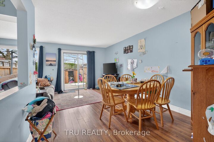 Property Photo:  369 Mockingbird Drive  ON K1E 2A6 