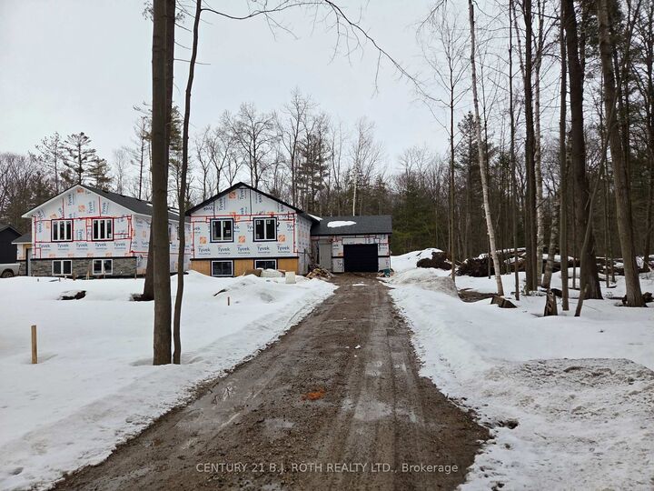 Property Photo:  3183 Cove Avenue  ON L9S 2K7 