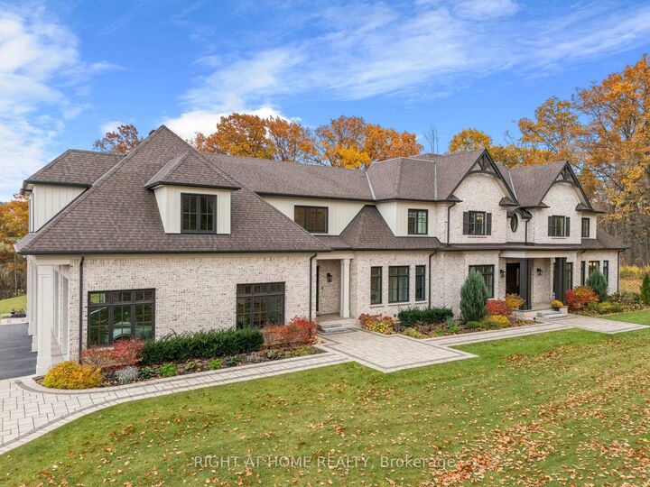 Property Photo: 2606 Harvestmoon Lane ON L7P 0N5