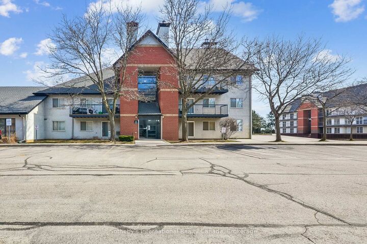 Property Photo: 1450 Glen Abbey Gate 434 ON L6M 2V7