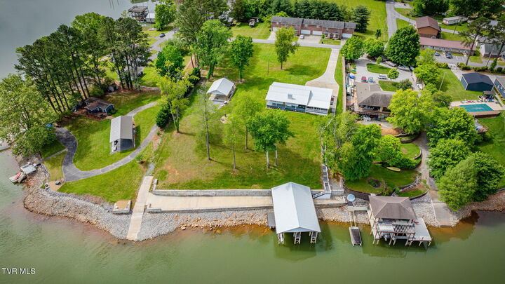 Property Photo:  136 Meredith Circle  TN 37615 