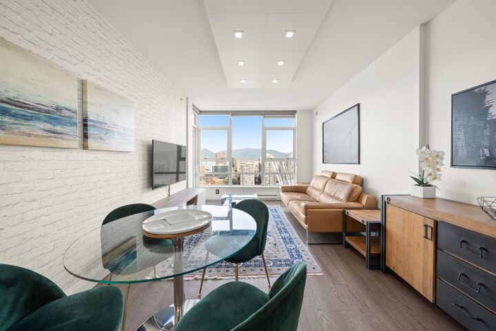 Property Photo:  928 Beatty Street 3705  BC V6Z 3G6 