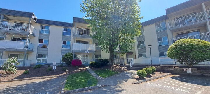 Property Photo: 32870 George Ferguson Way 305 BC V2S 7K1