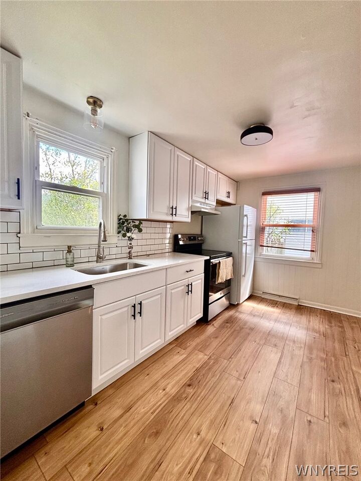 Property Photo:  142 Ellen Drive  NY 14225 