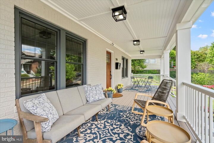 Property Photo:  204 Elm Street  VA 22301 