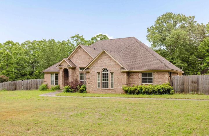 Property Photo:  5 Greenbrier Lane  AR 72032 