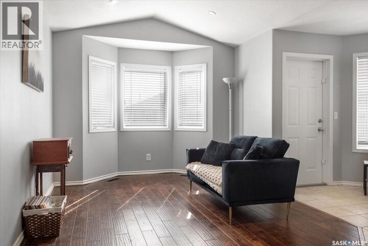 Property Photo:  4044 Buckingham Drive E  SK S4V 3A9 