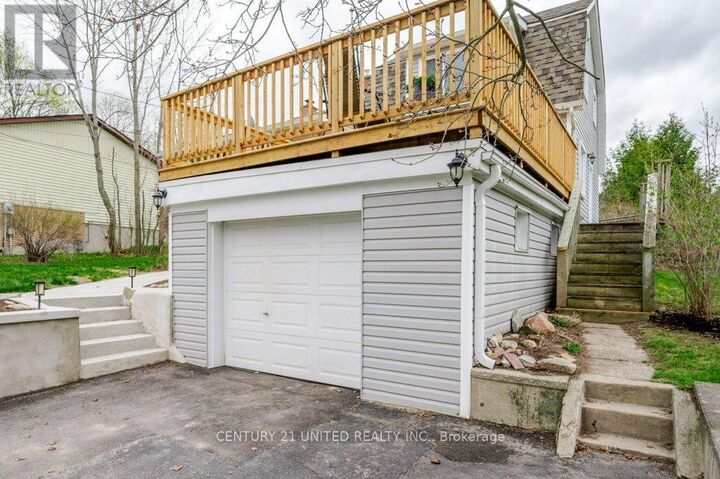 Property Photo:  111 Strickland Street  ON K0L 2H0 