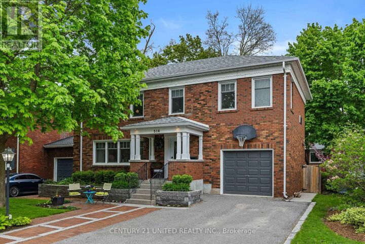 Property Photo:  516 Hunter Street West  ON K9H 2N1 