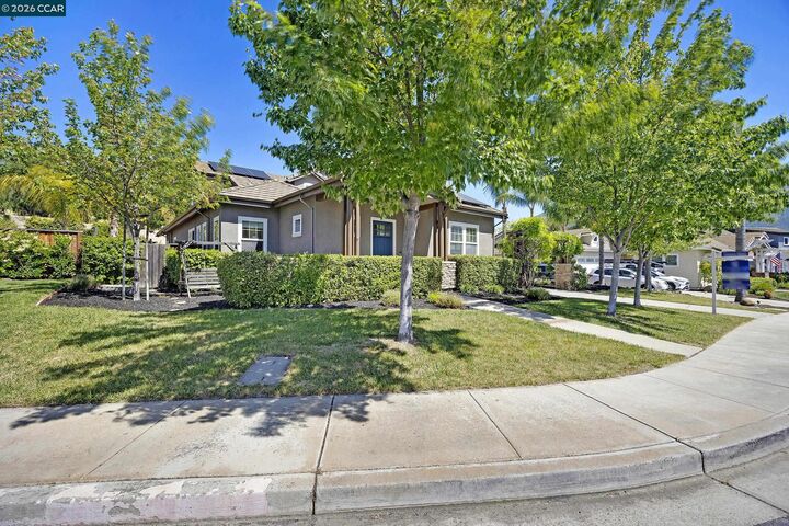 Property Photo:  1224 Bridlewood Ct  CA 94517 
