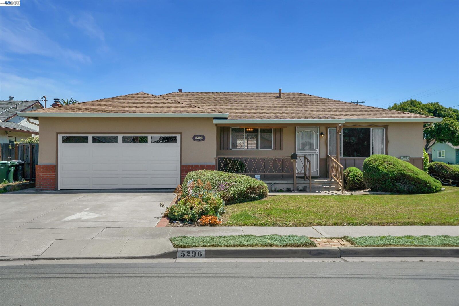 Property Photo:  5296 Spencer Ct  CA 94560 