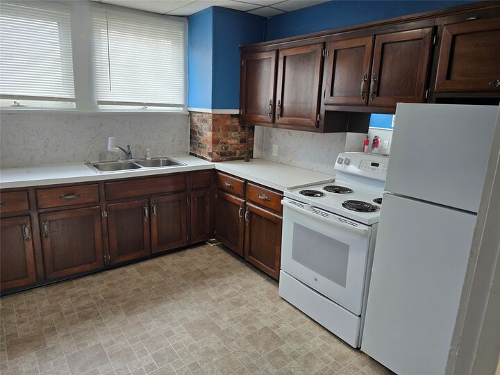Property Photo:  135-137 Meadville Street  PA 16412 