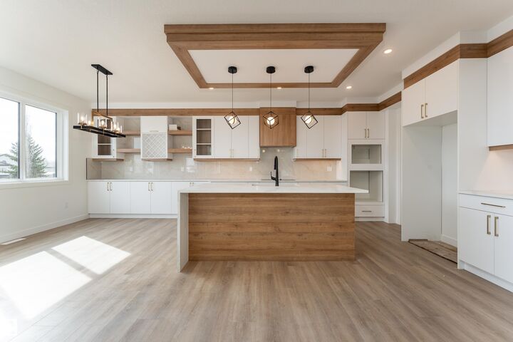 3833 52 Street — photo 1