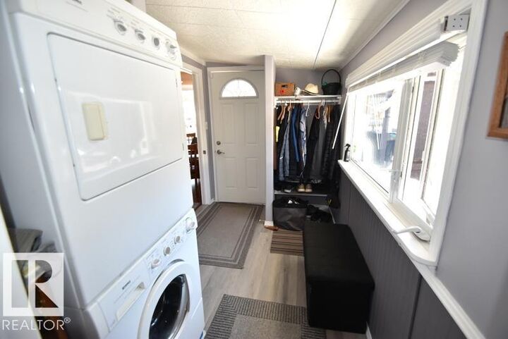 Property Photo:  64 Robin Lane (Mewatha Beach)  AB T0A 0M0 