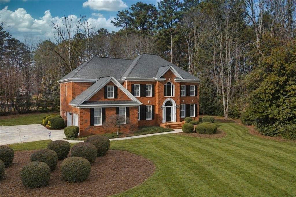Property Photo:  1700 Canterbury Pointe SE  GA 30013 