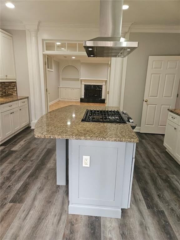 Property Photo:  660 Forest Hills Drive Lower Level  GA 30342 