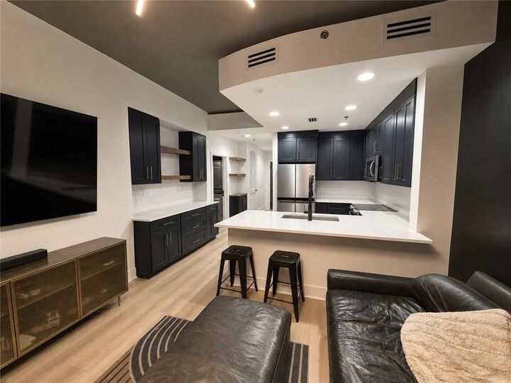 Property Photo:  855 Peachtree Street NE 2210  GA 30308 
