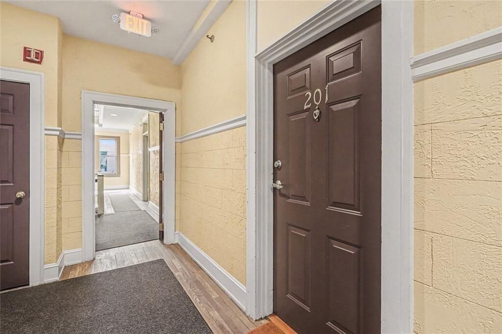 Property Photo:  2855 Peachtree Road NE 201  GA 30305 