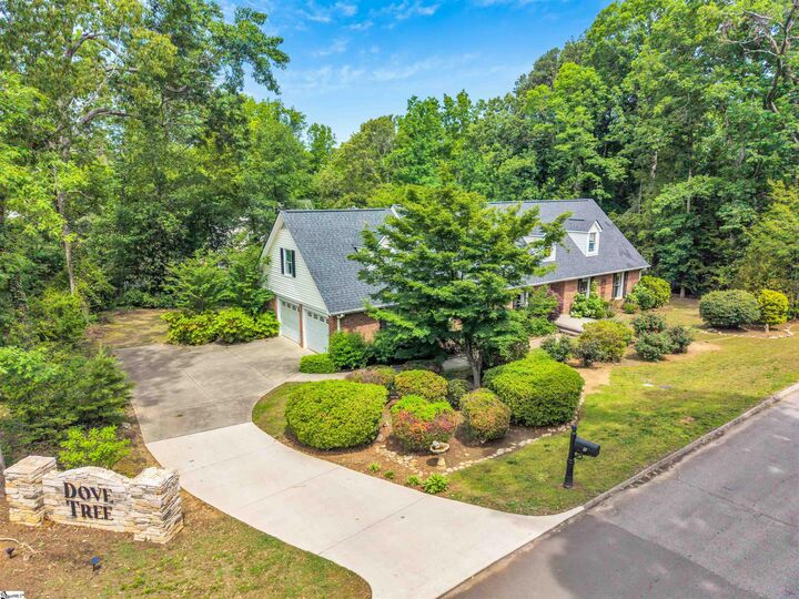 Property Photo:  1 Dove Tree Road  SC 29615 