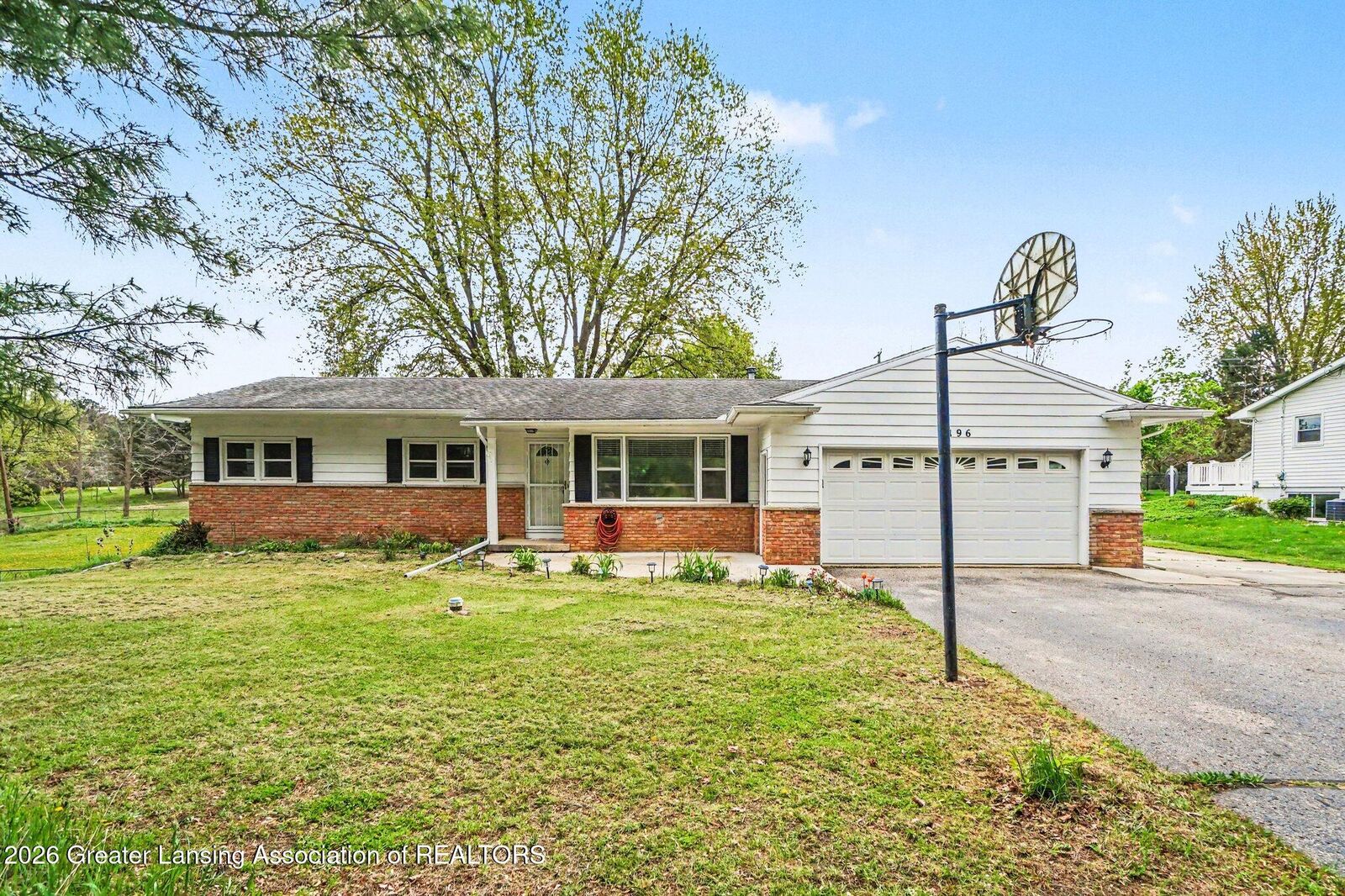 Property Photo:  6196 Willow Highway  MI 48837 